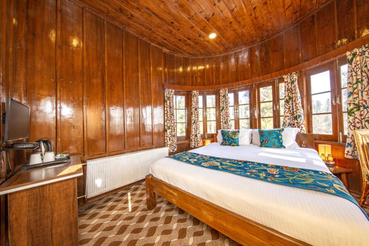 Gulmarg Ski Hill Resort Exterior photo