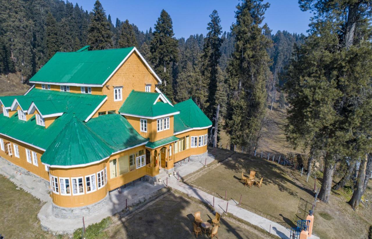 Gulmarg Ski Hill Resort Exterior photo
