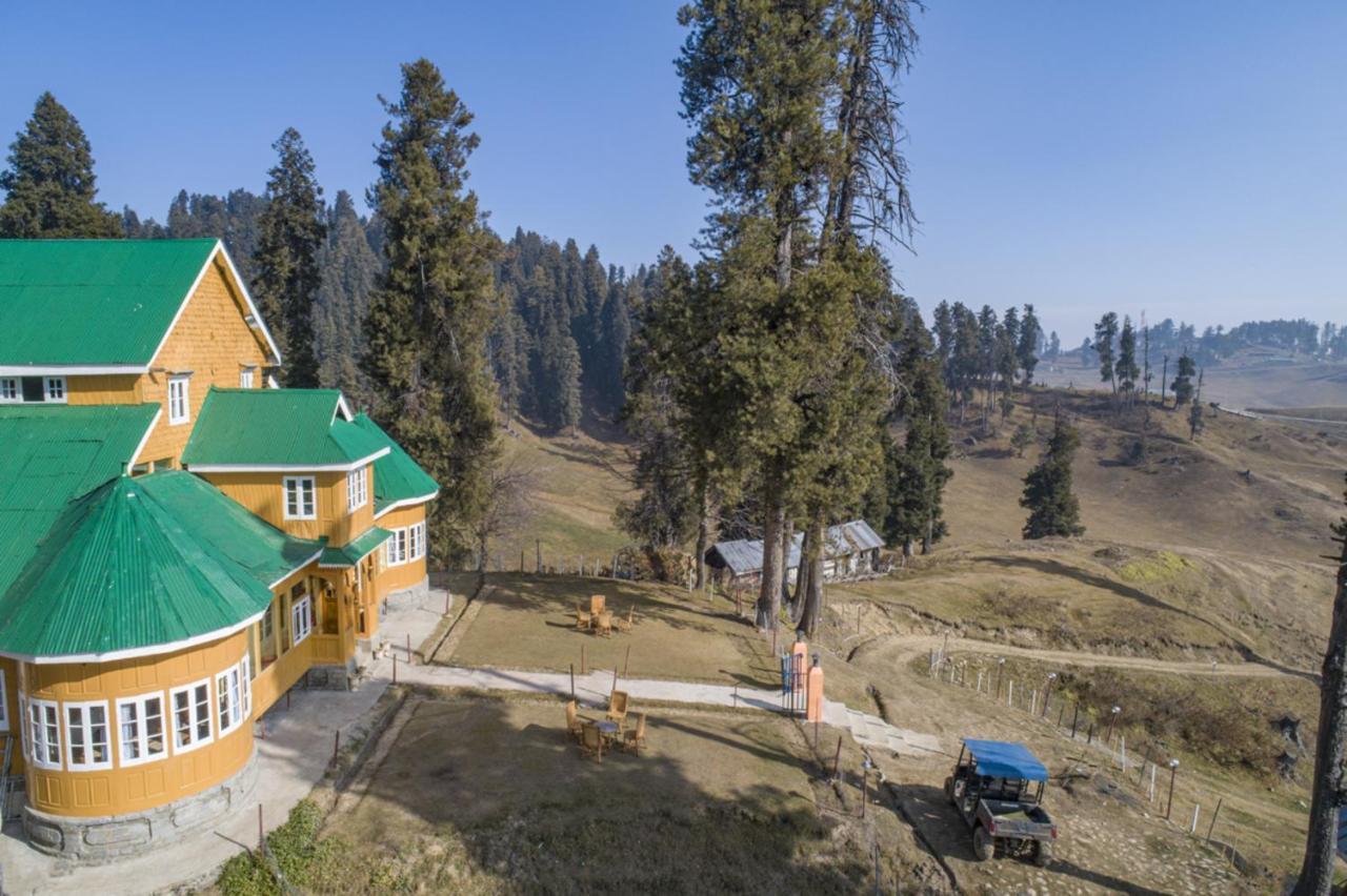 Gulmarg Ski Hill Resort Exterior photo
