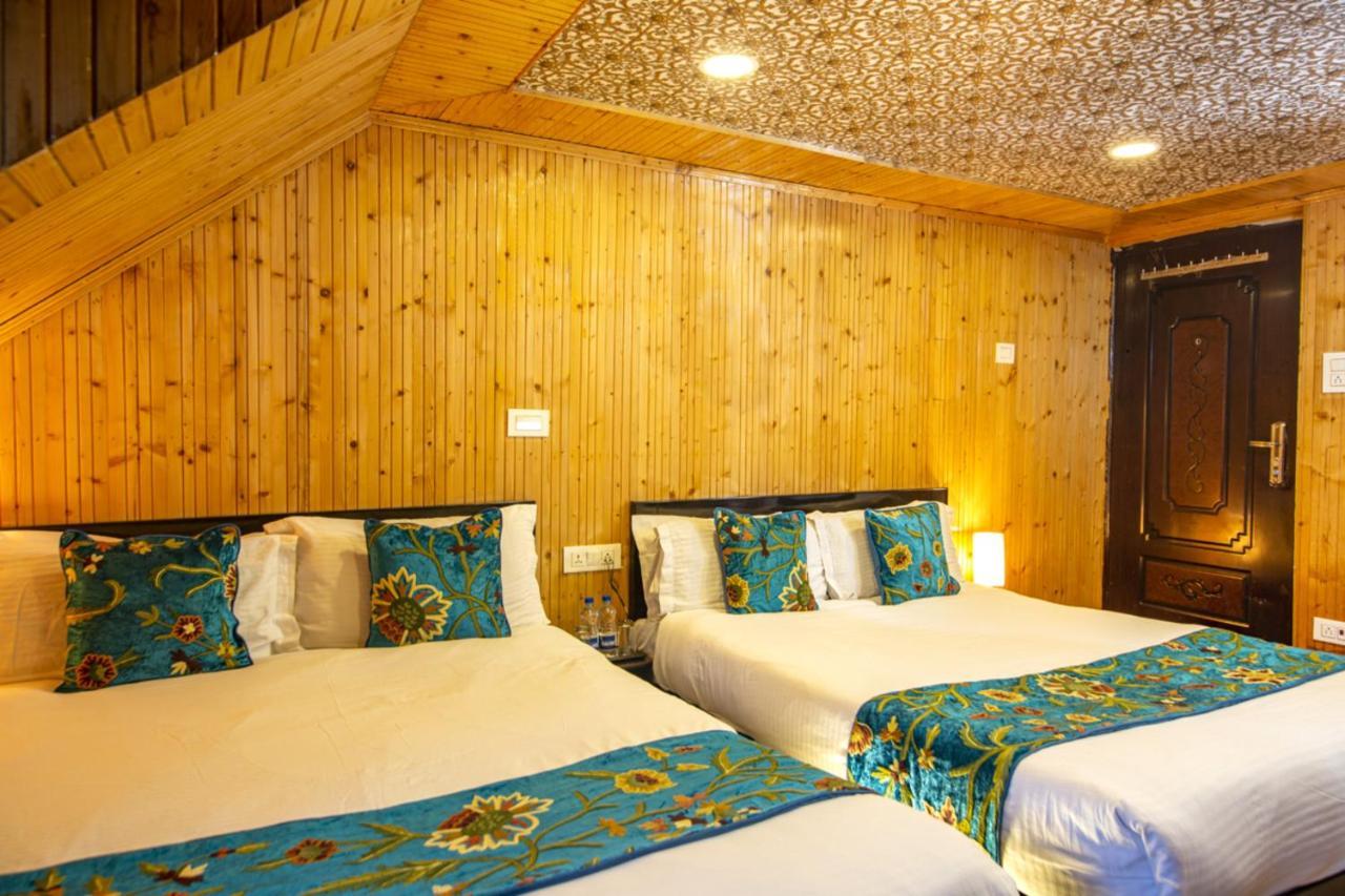 Gulmarg Ski Hill Resort Exterior photo