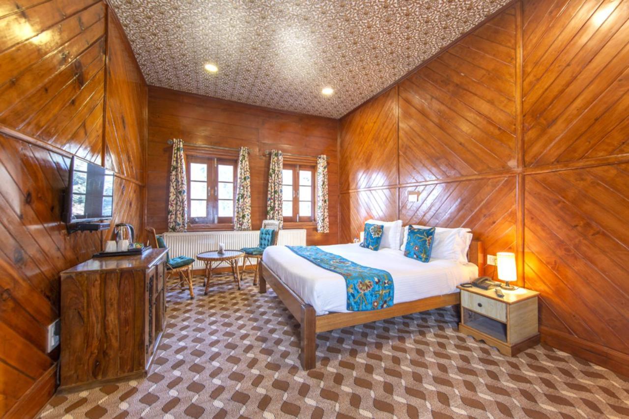 Gulmarg Ski Hill Resort Exterior photo